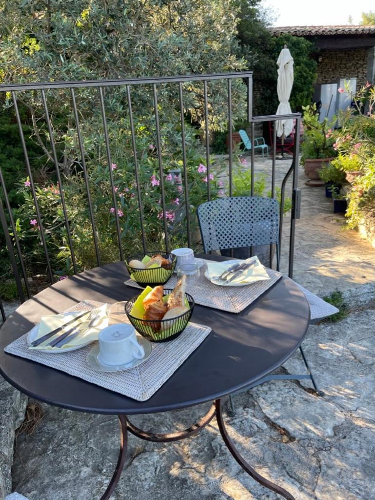 Bed and Breakfast La Borie En Provence Горд Экстерьер фото