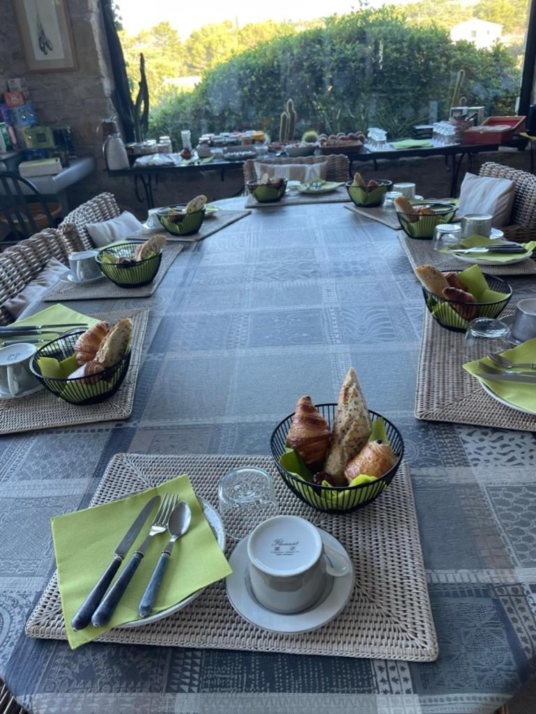Bed and Breakfast La Borie En Provence Горд Экстерьер фото