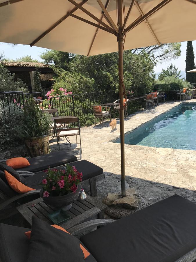 Bed and Breakfast La Borie En Provence Горд Экстерьер фото